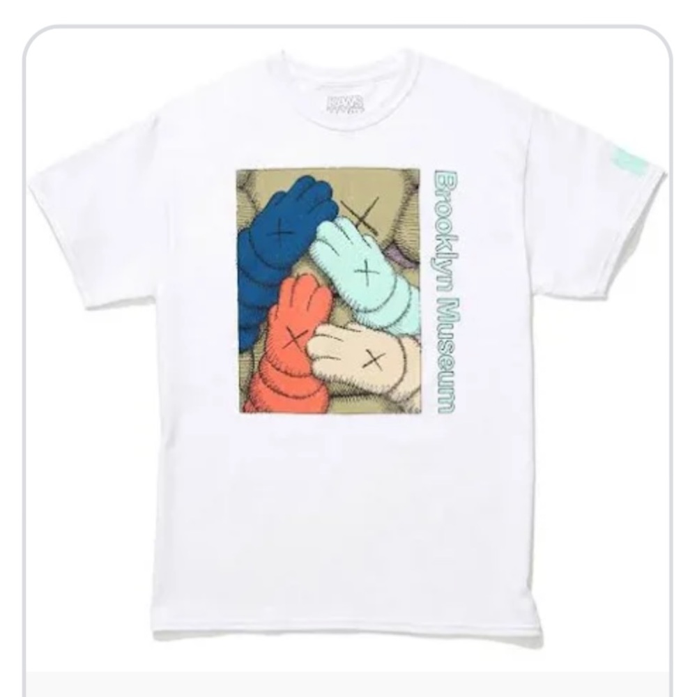KAWS BROOKLYN MUSEUM white/cyan GRAPHIC TEE Size Small Art